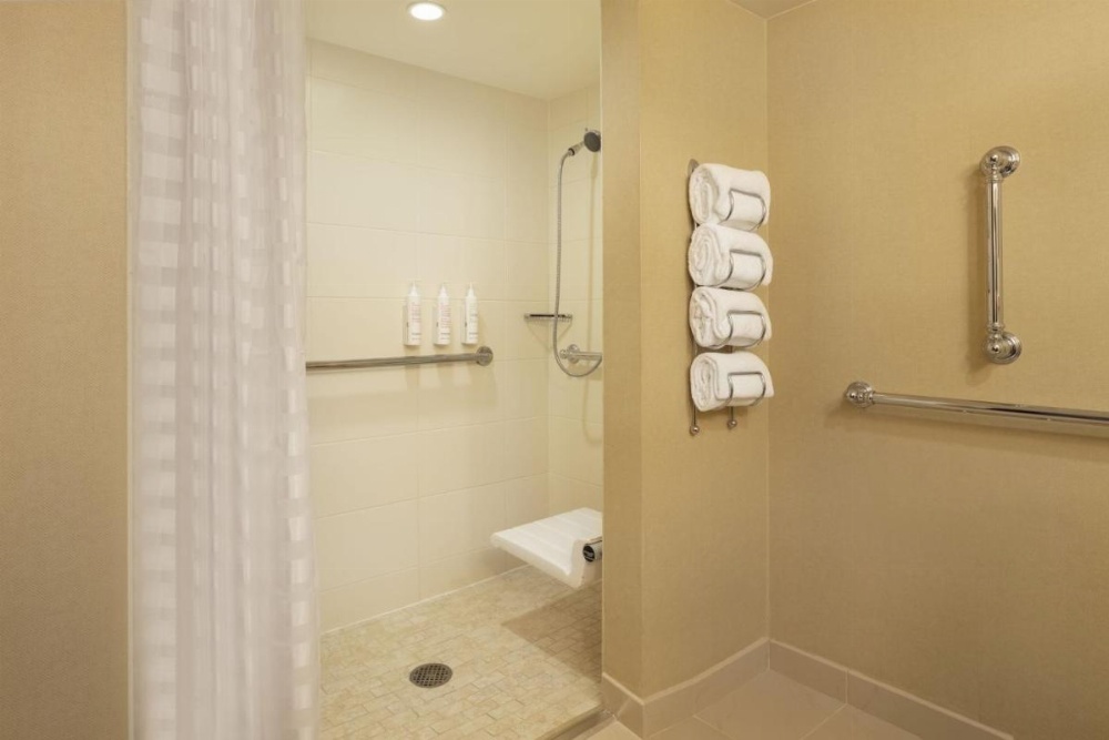 Room image 5